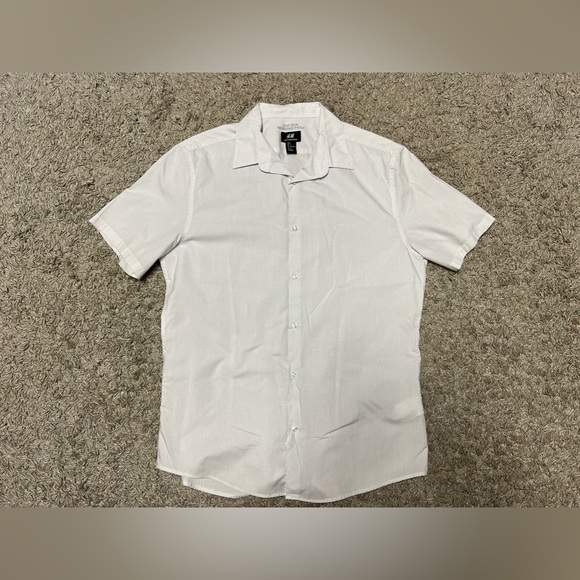 H&M, Men’s Slim Fit Polkadot Casual Button Down Shirt, US Size: L - Picture 1 of 6